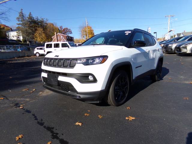 2022 Jeep Compass Altitude 4WD photo