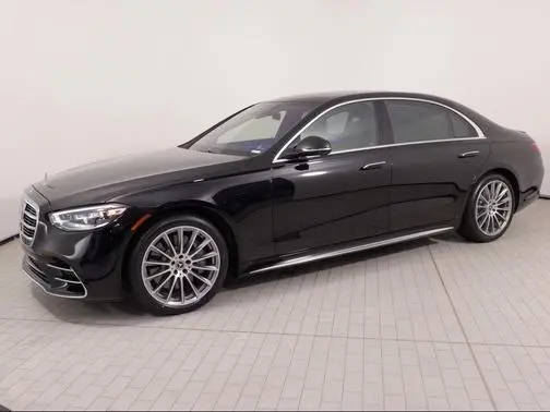 2022 Mercedes-Benz S-Class S 500 AWD photo