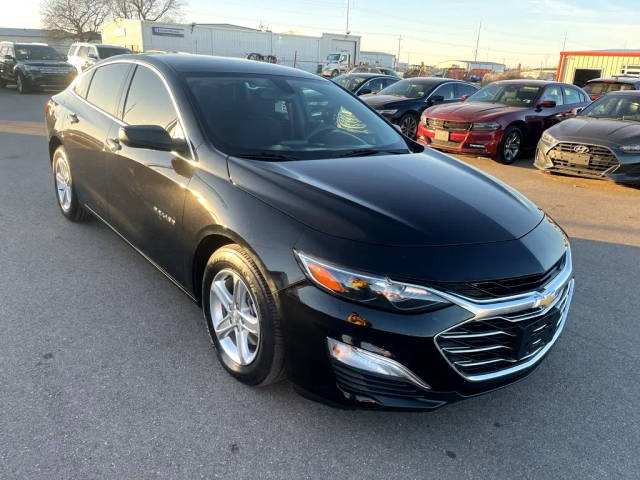 2022 Chevrolet Malibu LS FWD photo