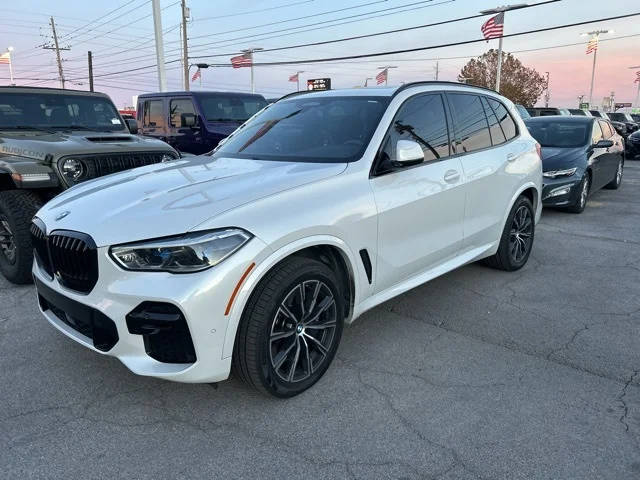 2023 BMW X5 M50i AWD photo