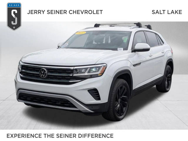 2022 Volkswagen Atlas Cross Sport 2.0T SE w/Technology AWD photo