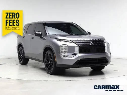 2022 Mitsubishi Outlander Black Edition 4WD photo