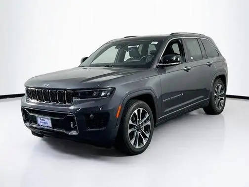 2022 Jeep Grand Cherokee Overland 4WD photo