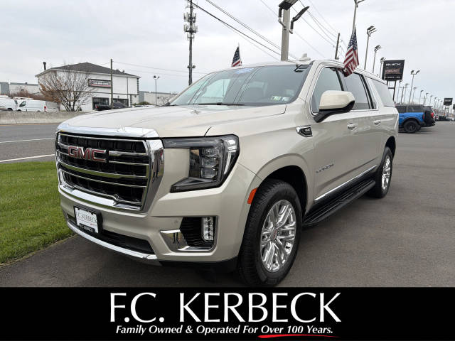 2023 GMC Yukon XL SLT 4WD photo
