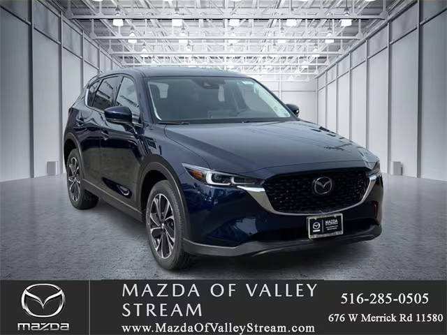 2022 Mazda CX-5 2.5 S Premium Package AWD photo