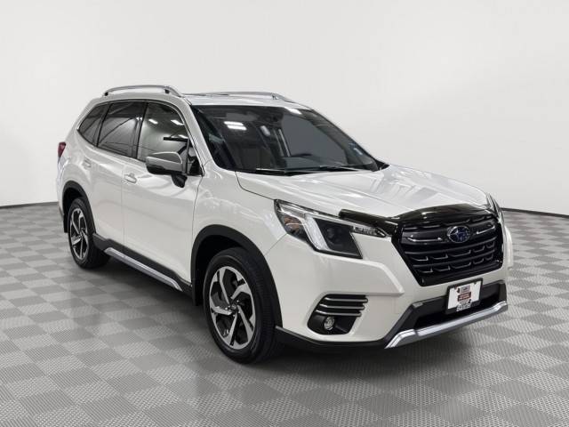 2022 Subaru Forester Touring AWD photo