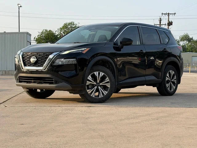 2022 Nissan Rogue SV FWD photo