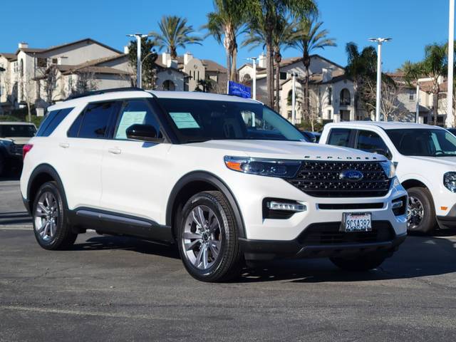 2022 Ford Explorer XLT 4WD photo