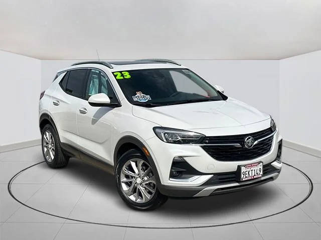 2023 Buick Encore GX Essence FWD photo