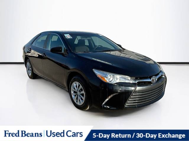 2016 Toyota Camry LE FWD photo