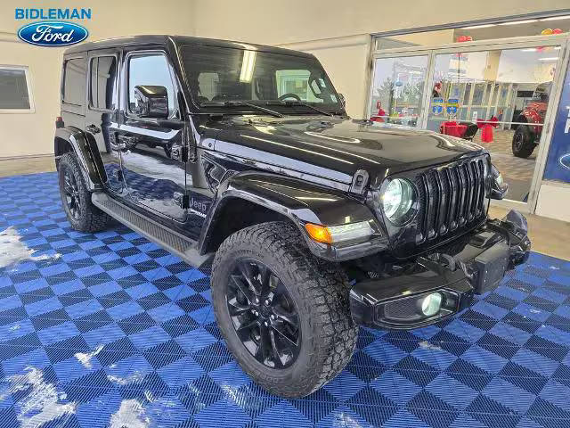 2022 Jeep Wrangler Unlimited Unlimited High Altitude 4WD photo