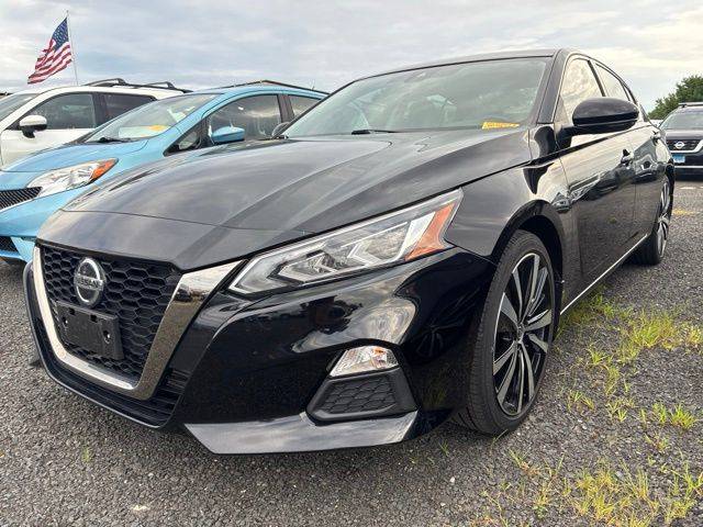 2022 Nissan Altima 2.0 SR FWD photo