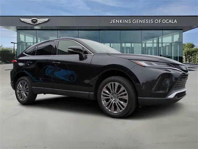 2022 Toyota Venza Limited AWD photo