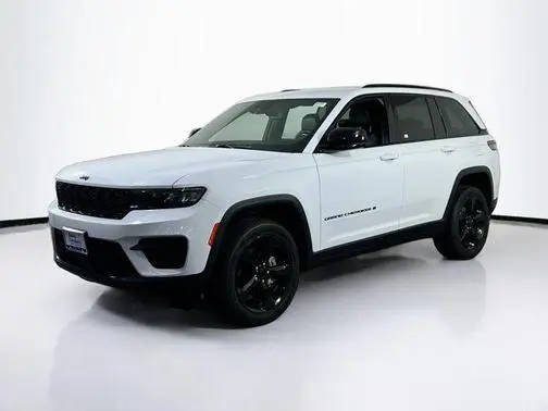 2022 Jeep Grand Cherokee Altitude 4WD photo