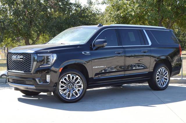 2023 GMC Yukon XL Denali Ultimate 4WD photo