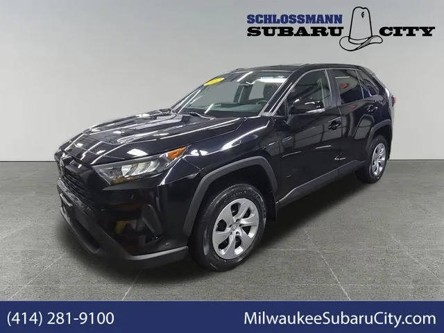 2022 Toyota RAV4 LE AWD photo
