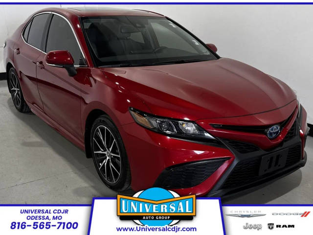 2022 Toyota Camry Hybrid SE FWD photo
