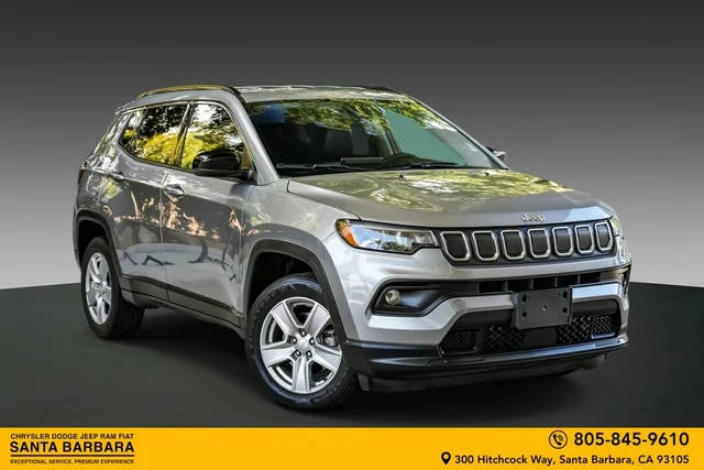 2022 Jeep Compass Latitude 4WD photo