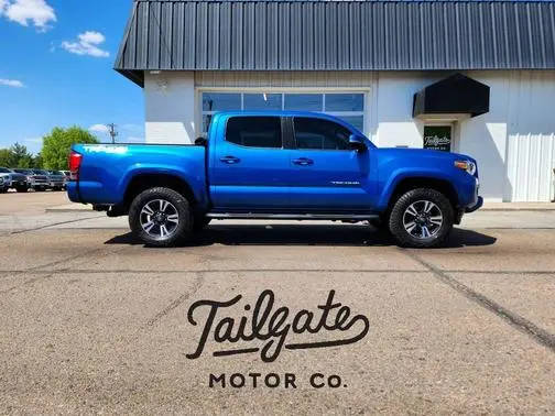 2016 Toyota Tacoma TRD Sport 4WD photo