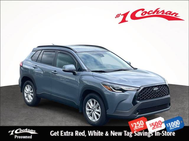 2022 Toyota Corolla Cross LE AWD photo