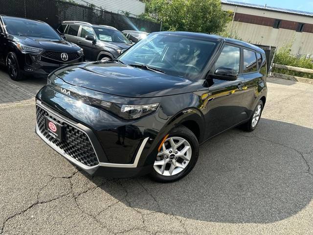 2023 Kia Soul LX FWD photo