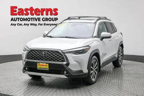 2022 Toyota Corolla Cross XLE AWD photo