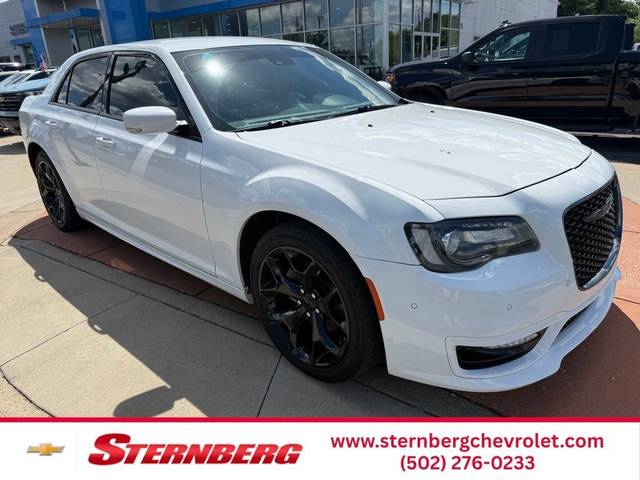 2022 Chrysler 300 Touring L RWD photo