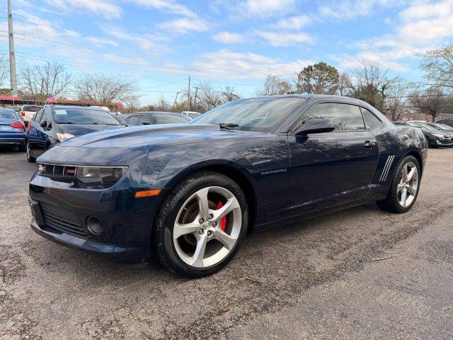 2015 Chevrolet Camaro LT RWD photo