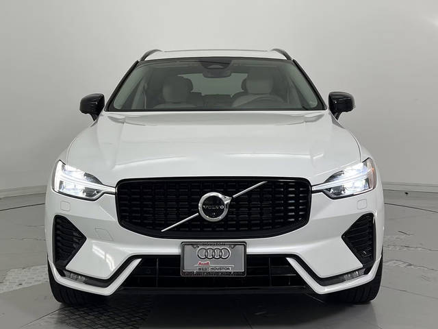 2023 Volvo XC60 Ultimate Dark Theme AWD photo