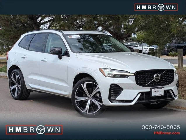 2023 Volvo XC60 Ultimate Dark Theme AWD photo