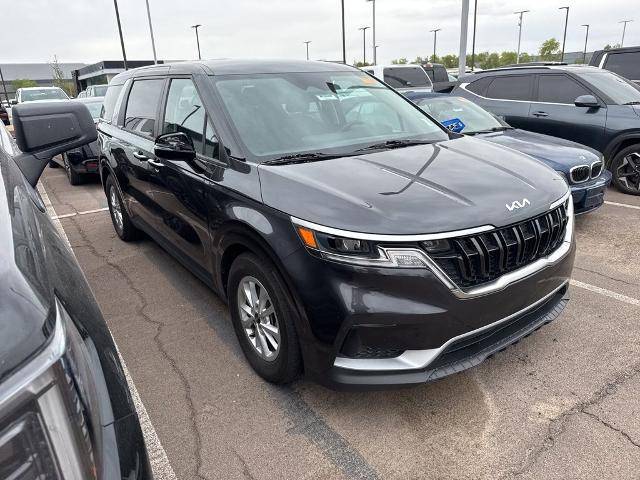2023 Kia Carnival LX FWD photo