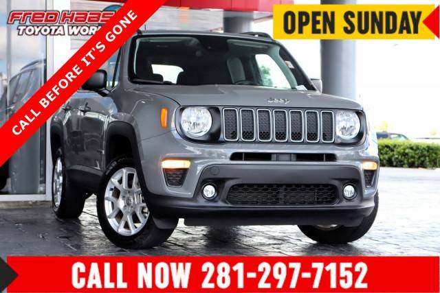 2022 Jeep Renegade Latitude 4WD photo