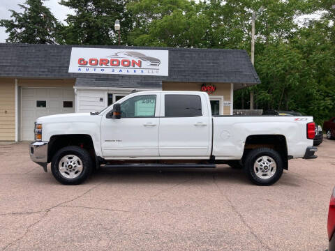 2017 Chevrolet Silverado 2500HD LT 4WD photo