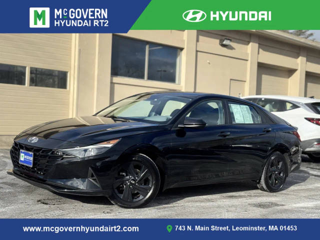 2023 Hyundai Elantra SEL FWD photo