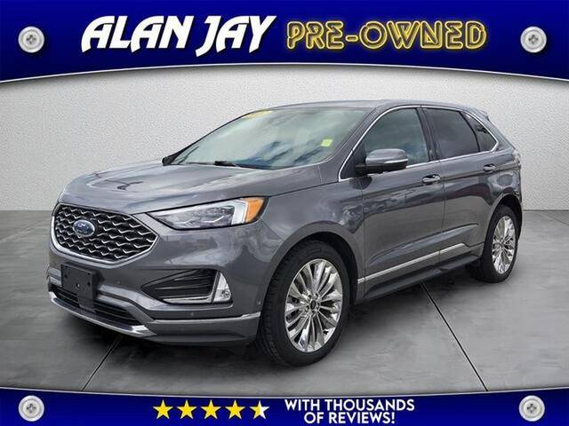 2022 Ford Edge Titanium AWD photo