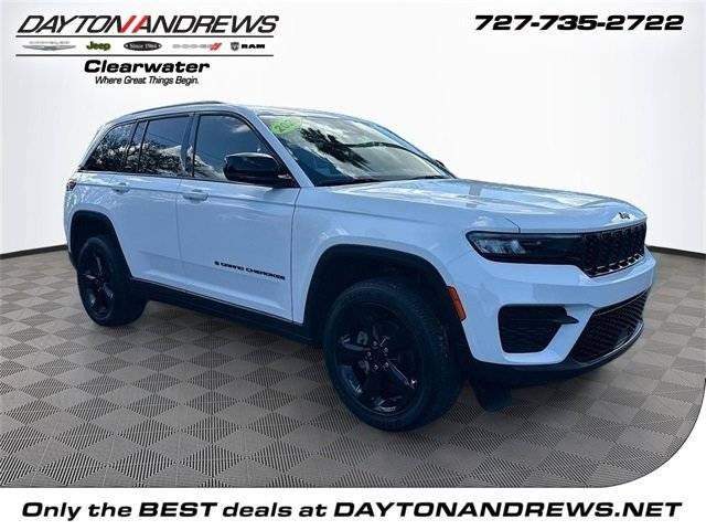 2023 Jeep Grand Cherokee Altitude 4WD photo