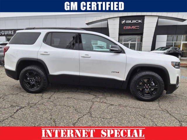 2023 GMC Acadia AT4 AWD photo