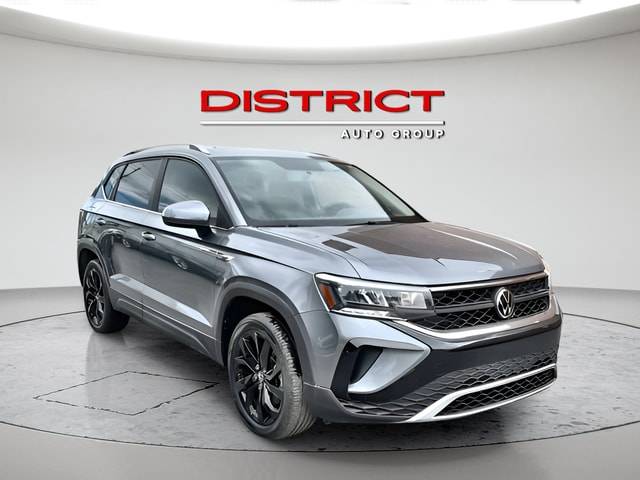 2022 Volkswagen Taos SE FWD photo