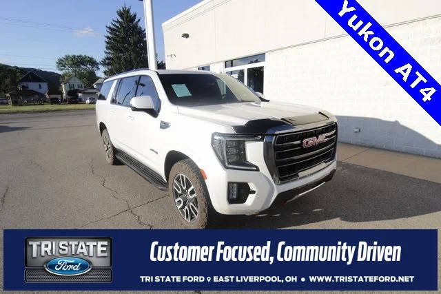 2023 GMC Yukon XL AT4 4WD photo
