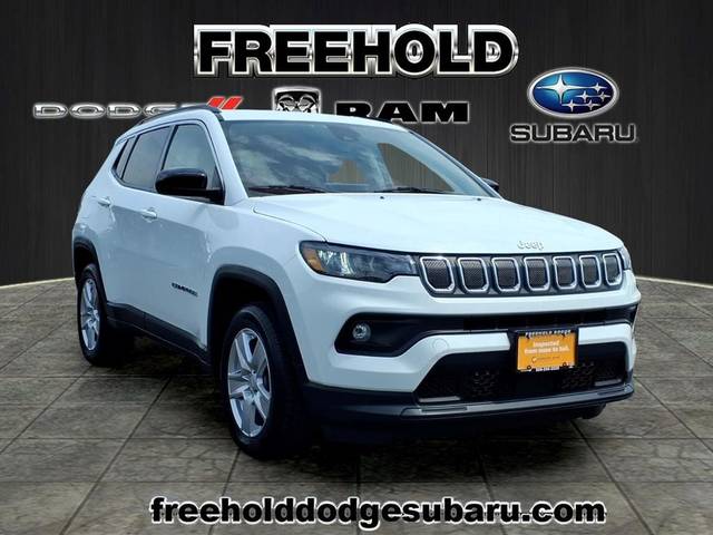 2022 Jeep Compass Latitude 4WD photo