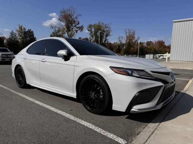 2022 Toyota Camry XSE FWD photo