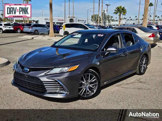 2022 Toyota Camry Hybrid XLE FWD photo