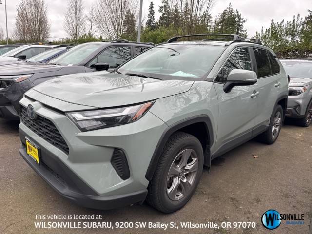 2022 Toyota RAV4 Hybrid XLE AWD photo