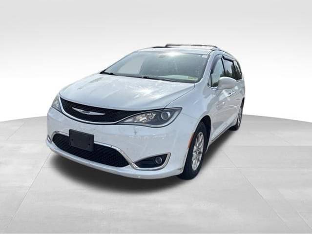 2020 Chrysler Pacifica Minivan Touring L FWD photo