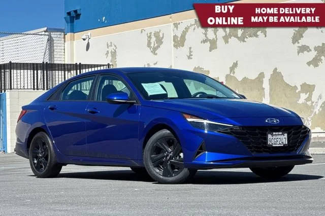 2023 Hyundai Elantra Blue FWD photo
