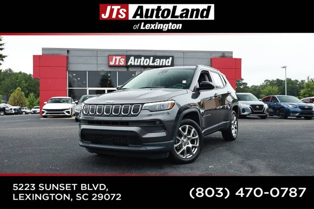 2022 Jeep Compass Latitude Lux 4WD photo