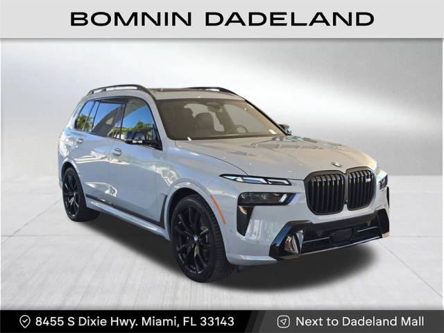2023 BMW X7 M60i AWD photo