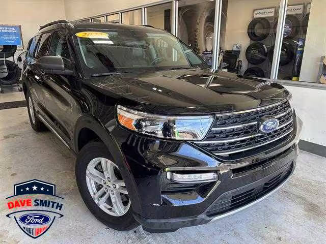 2022 Ford Explorer XLT 4WD photo