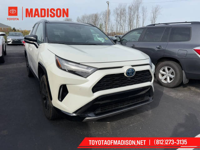 2022 Toyota RAV4 Hybrid XSE AWD photo