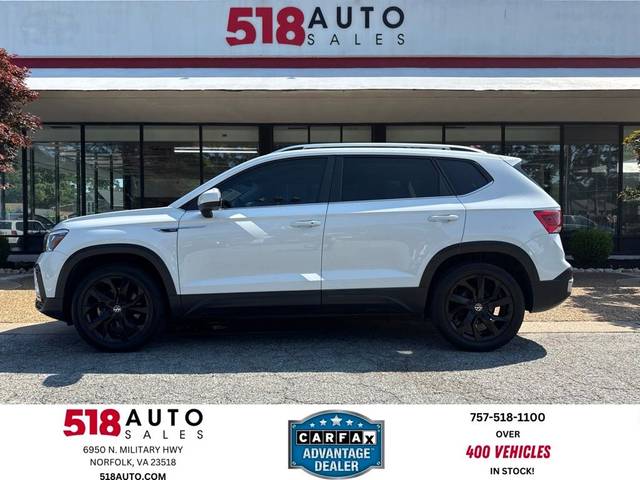 2022 Volkswagen Taos SE AWD photo